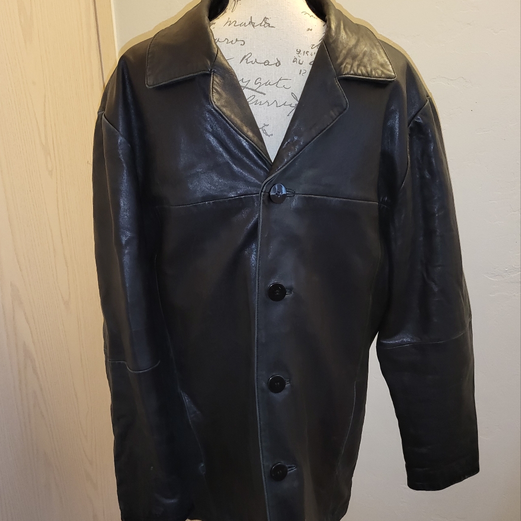 Pelle Studio Wilson's Black Leather Jacket With 3m Thinsulate Zip In Lining.